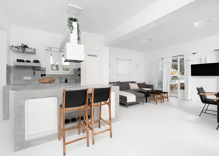 Blue Rock Βίλα Πίσω Λιβάδι