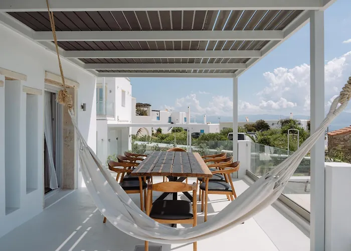 Blue Rock Βίλα Πίσω Λιβάδι