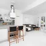 Blue Rock Villa Piso Livadi