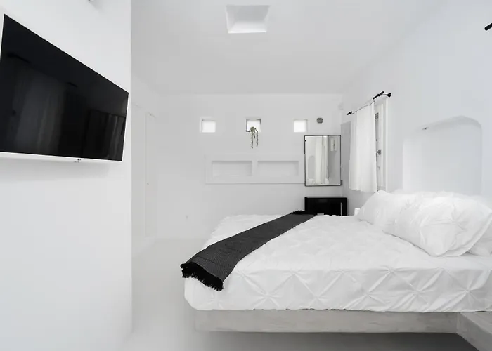 Vila Blue Rock Piso Livadi